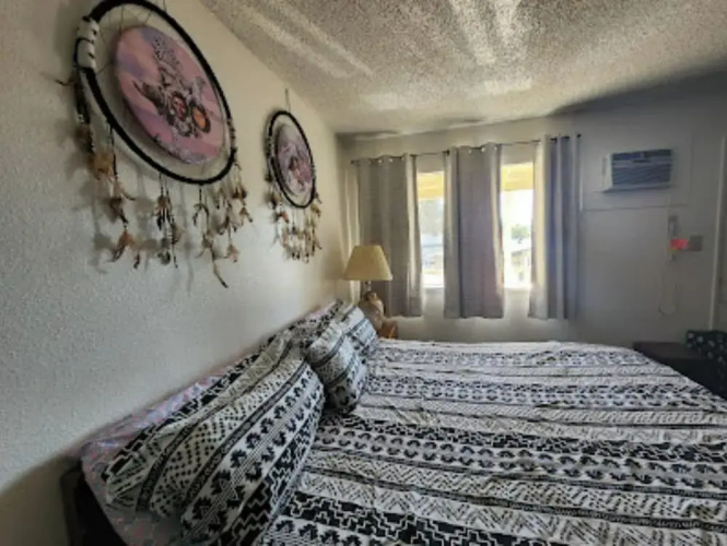 Columbia Inn Motel CA 49