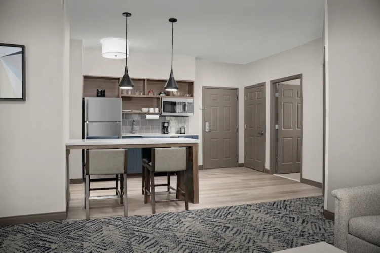 1 Bedroom Suite