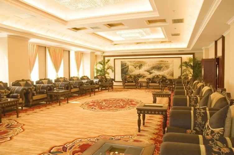 Mangshi Hotel