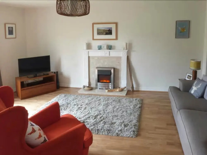 1 Mowbray Court