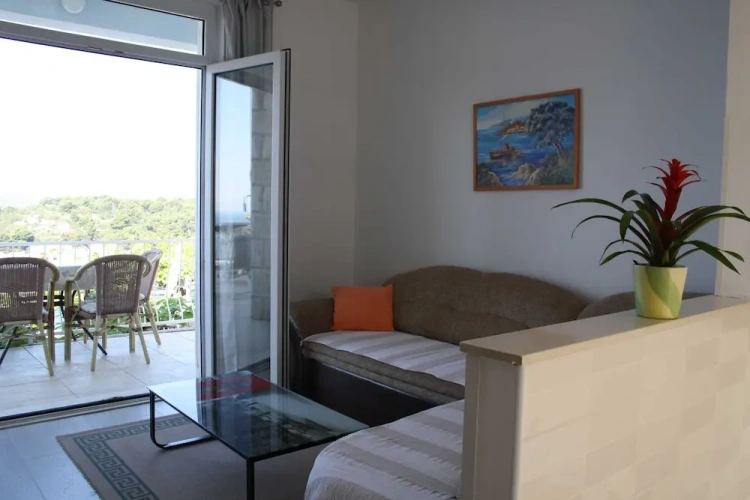 2 Bedrooms Apartment with balcony
