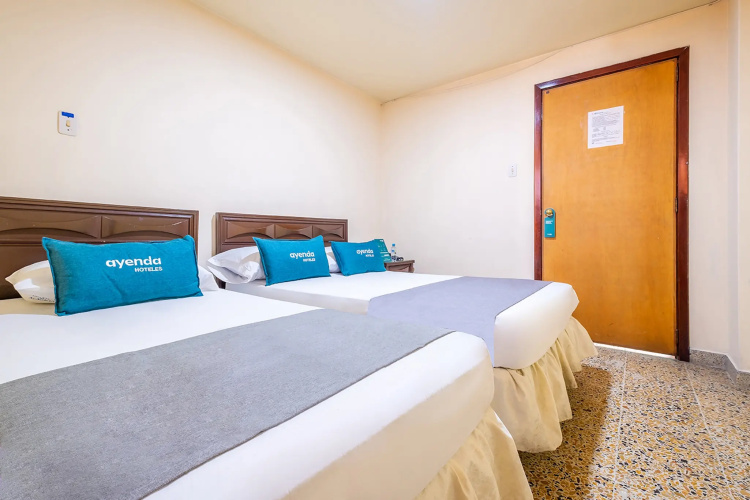 Hotel Almirante