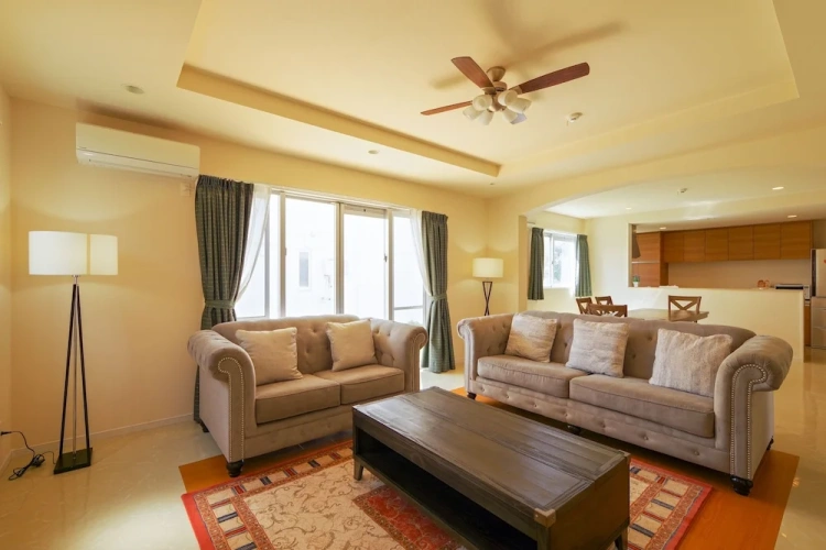 4 Bedrooms Villa with balcony
