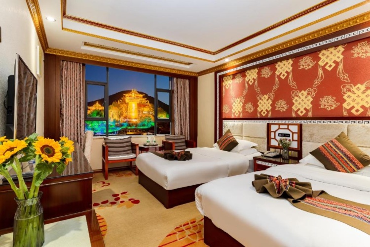 Standard Twin room with mountain view
