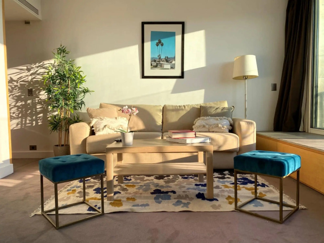 1610B - Stunning studio with Champs Elysées Views!