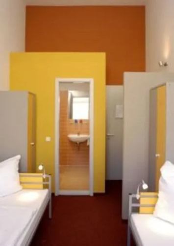 Meininger City Hostel Tempelhofer Ufer