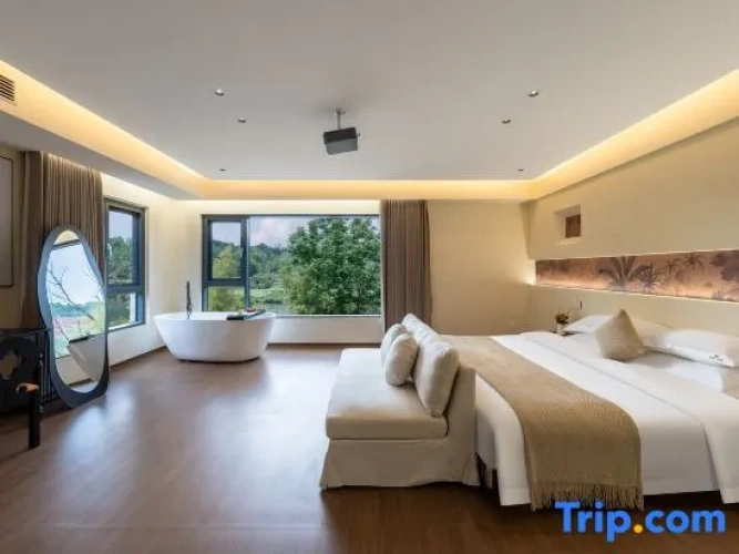 Standard Double room with river view
