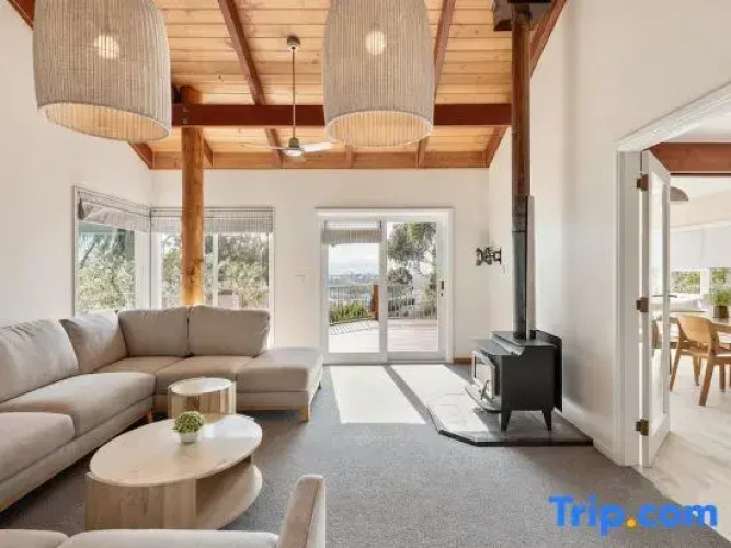 Mountain view house