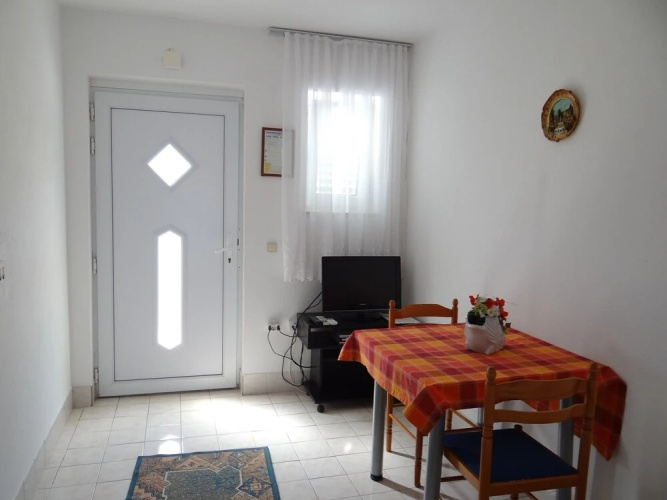 Tomislav - 120 m From Beach - A1