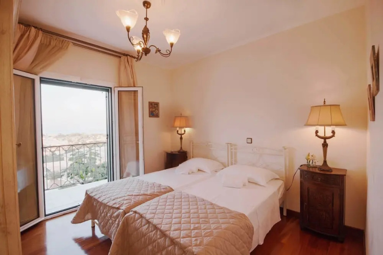 Villa Ellania