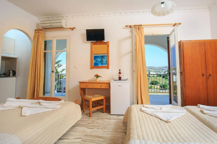 John's Rooms & Studios