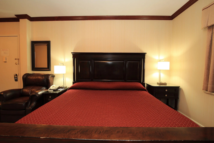 Radio City Apartments photo 14