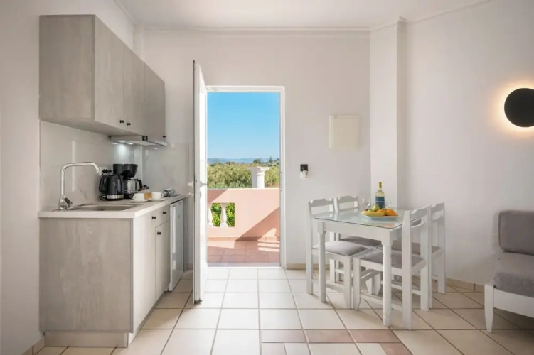 1 Bedroom Suite beachfront