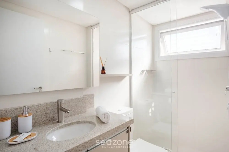 Studio in a Condo w/ Pool 550m From Beach Tor0407