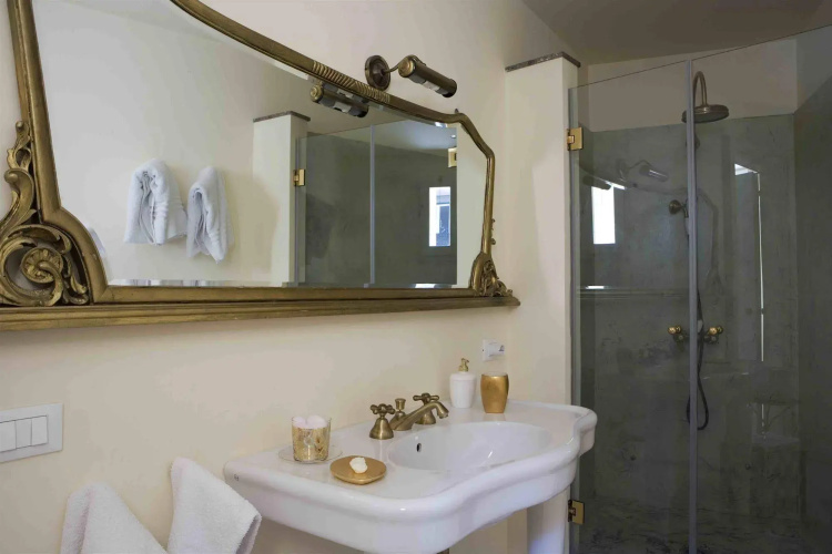 BB 22 Charming Rooms & Apartments