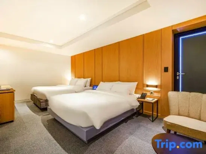 Double Suite