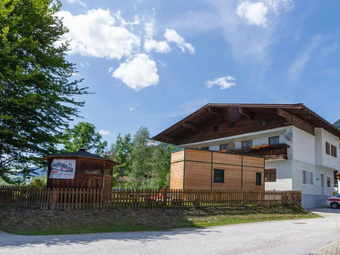 Spacious Holiday Home in Niedernsill With Garden
