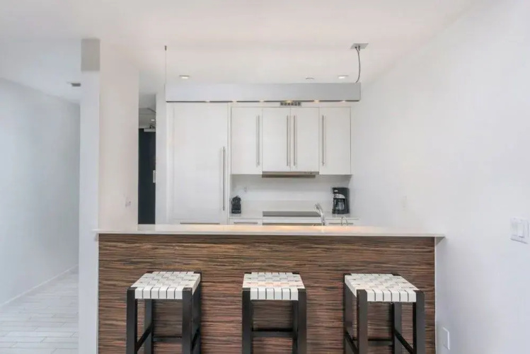 Collins Avenue Condo #90426