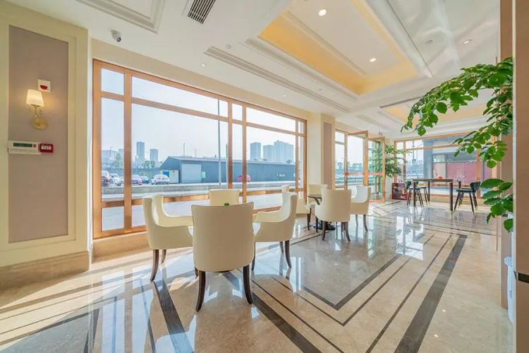 Vienna Hotel Chongqing West Station Square