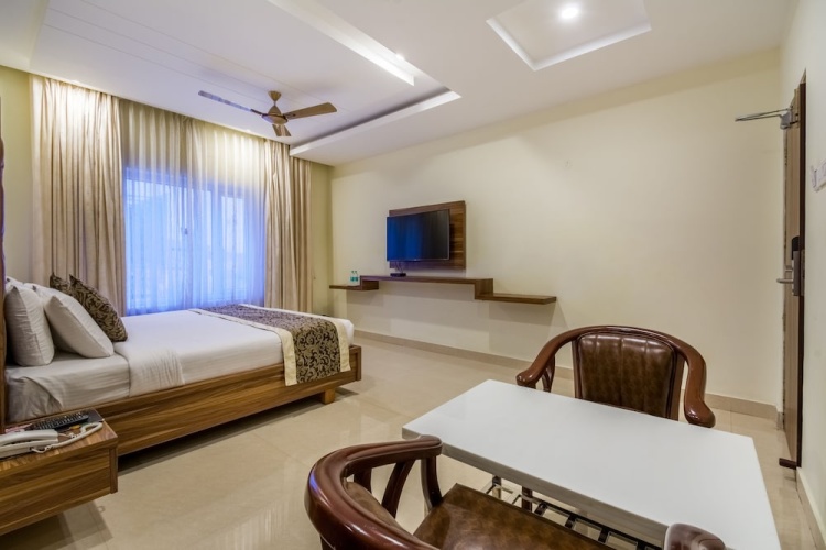 Ostin Viceroy Grand