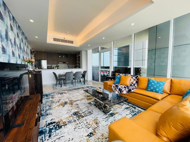 2 Bedrooms Apartment