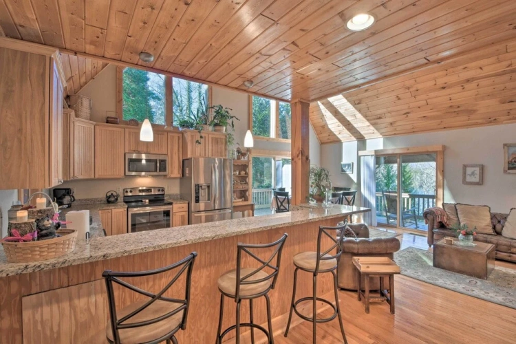 3 Bedrooms Cottage