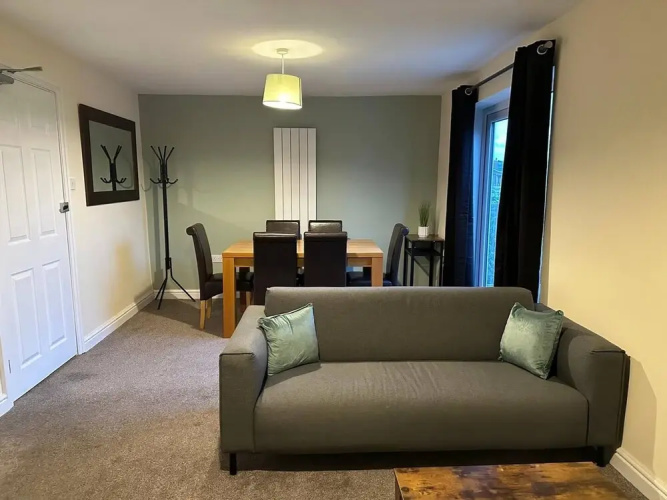 Flat With the View in Stroud