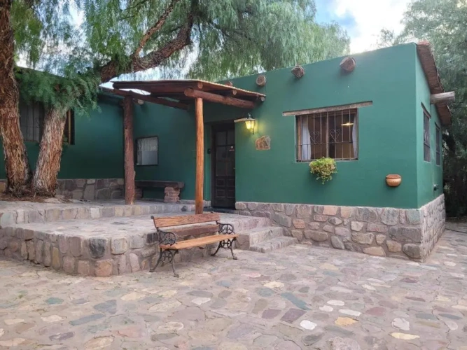 3 Bedrooms Cottage