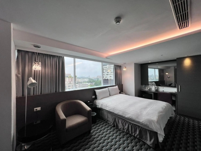 Chiayi Look Hotel