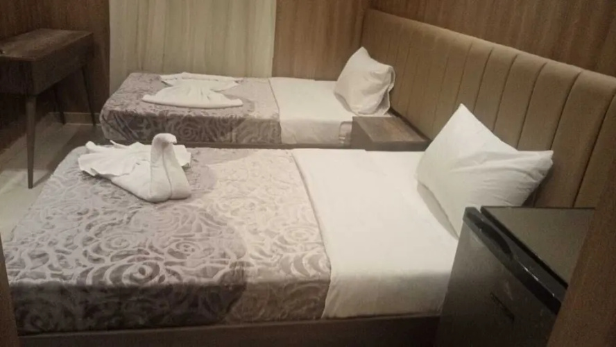 Rotana Palace Suites