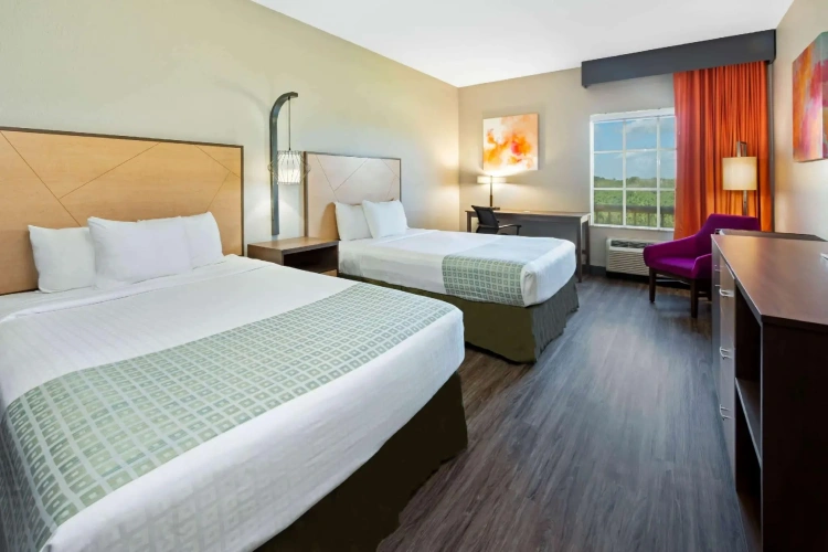 Deluxe Quadruple room