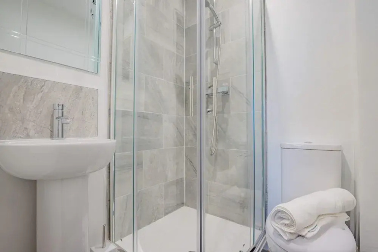 Host Stay Shaw Street Suite