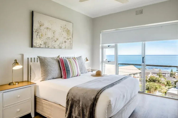 Ocean View 2 bed Apt in Camps Bay Skyline Heights