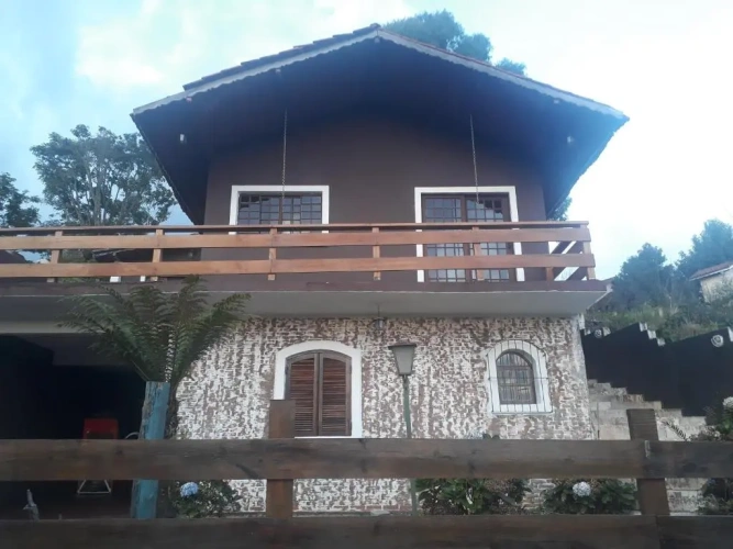 3 Bedrooms Cottage