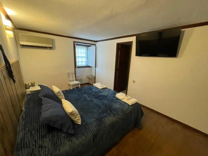 6 Bedrooms Cottage
