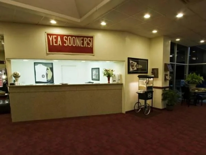 Sooner Legends Inn And Suites