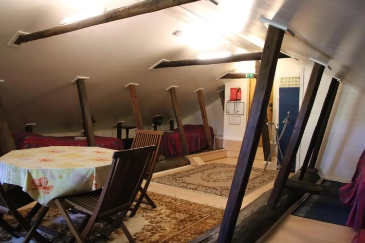 Standard Quintuple room