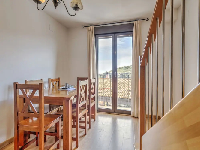Modern Apartment in Gudar With Terrace