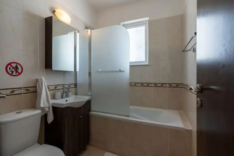 Apollo 2-Bedroom Apartment in Larnaca