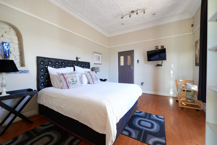 Quadruple Suite