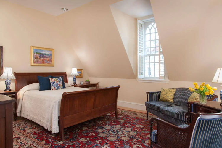 Embassy Circle Guest House