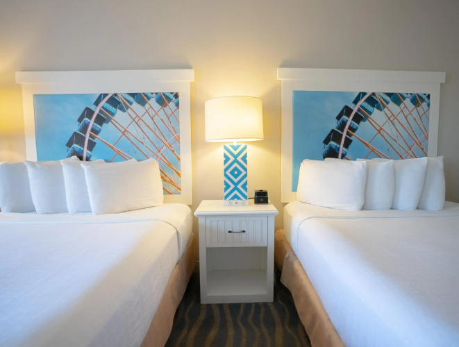 Cedar Point's Hotel Breakers
