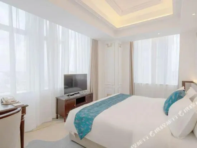 1 Bedroom Double Family Suite