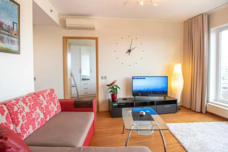 1 Bedroom Apartment with river view