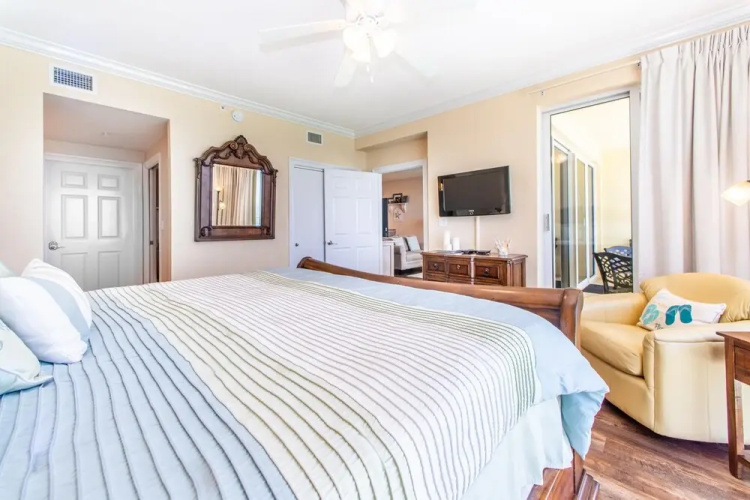Boardwalk 1502 by RealJoy Vacations