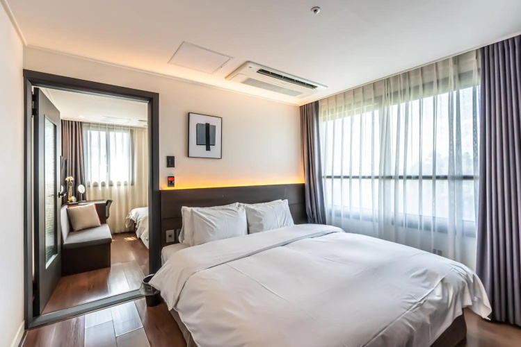 Hotel The Grang Jungmun