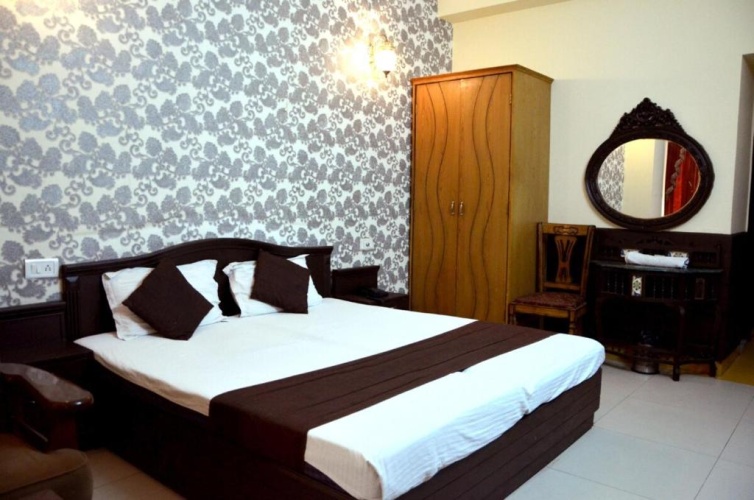 Standard room with balcony