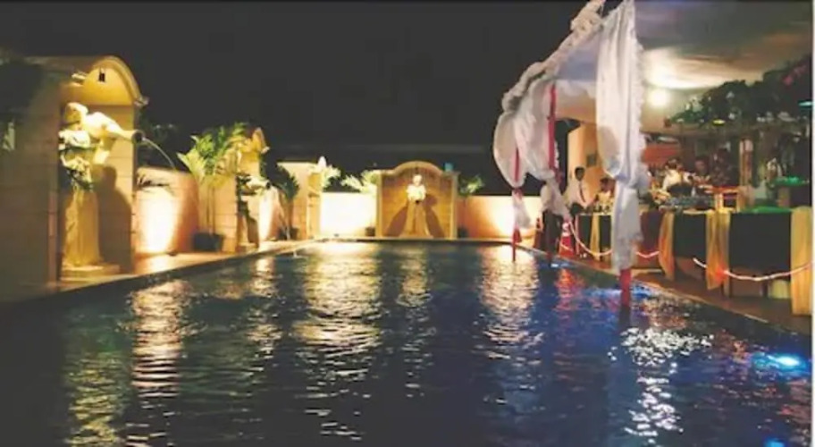 Hotel Mega LestariOver view