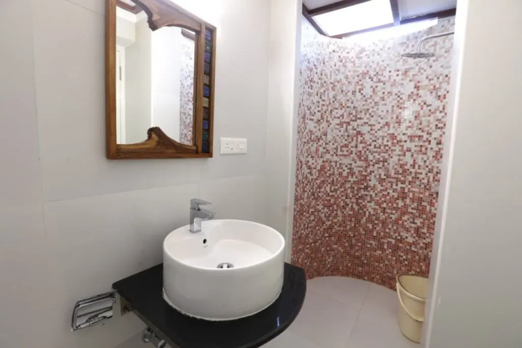 Raj Residency Hotel