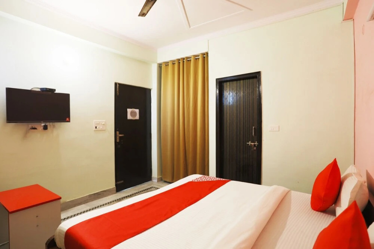 Oyo 42405 Hotel Diamond